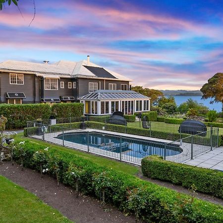 Black Swan Lakeside Boutique Hotel Rotorua Dış mekan fotoğraf