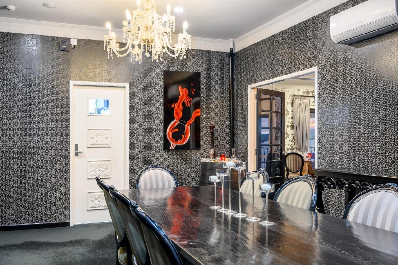 Black Swan Lakeside Boutique Hotel Rotorua Dış mekan fotoğraf