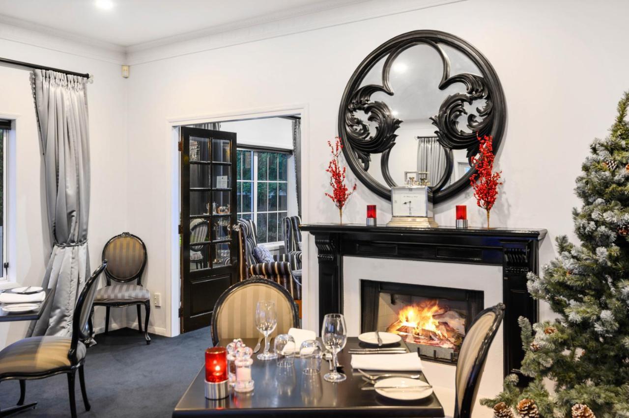 Black Swan Lakeside Boutique Hotel Rotorua Dış mekan fotoğraf