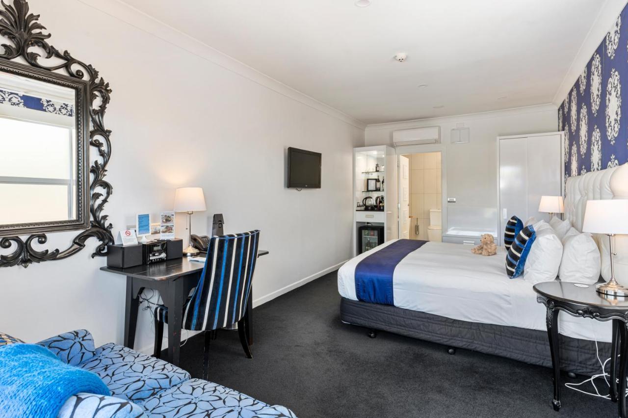 Black Swan Lakeside Boutique Hotel Rotorua Dış mekan fotoğraf