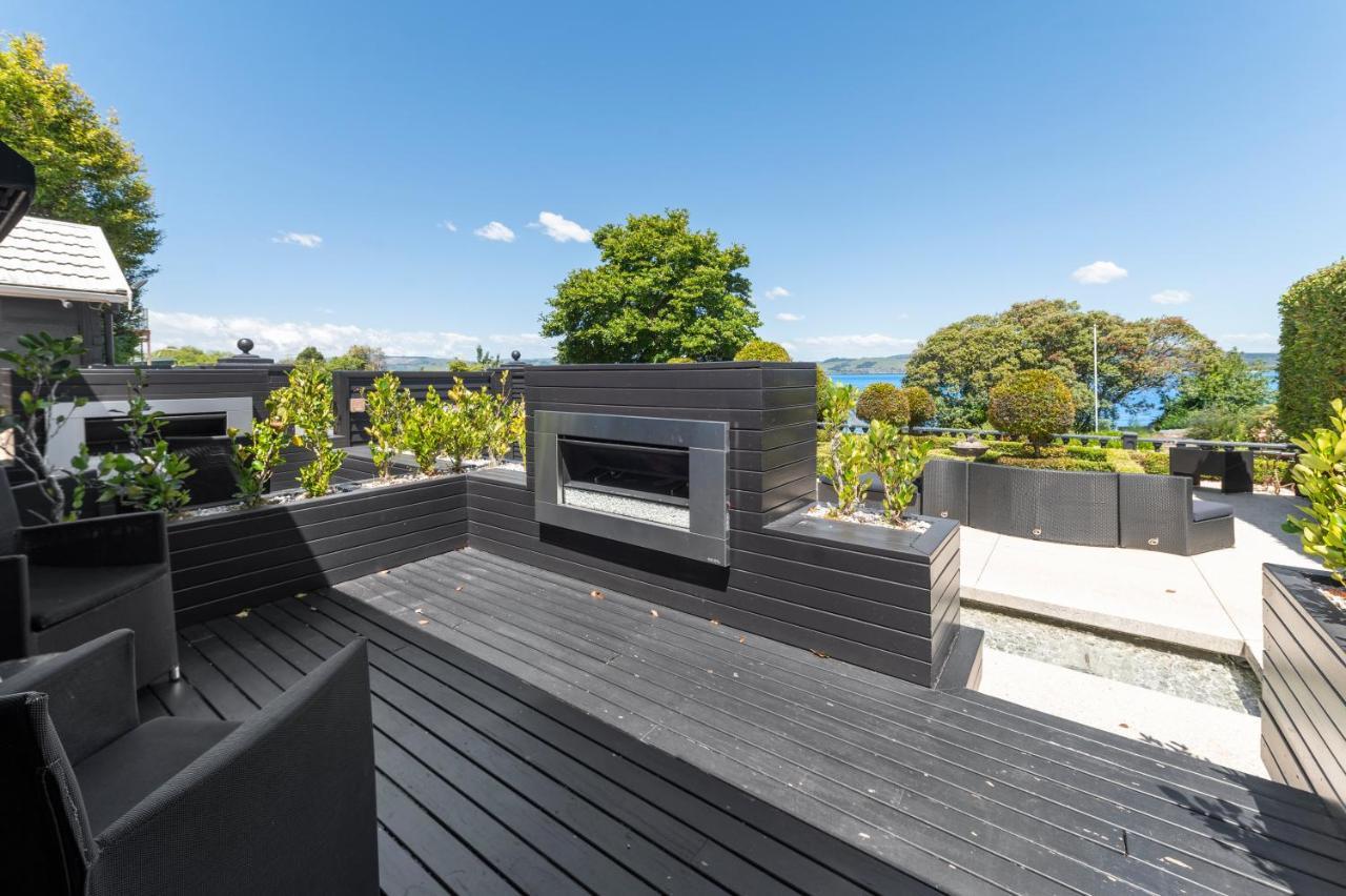 Black Swan Lakeside Boutique Hotel Rotorua Dış mekan fotoğraf