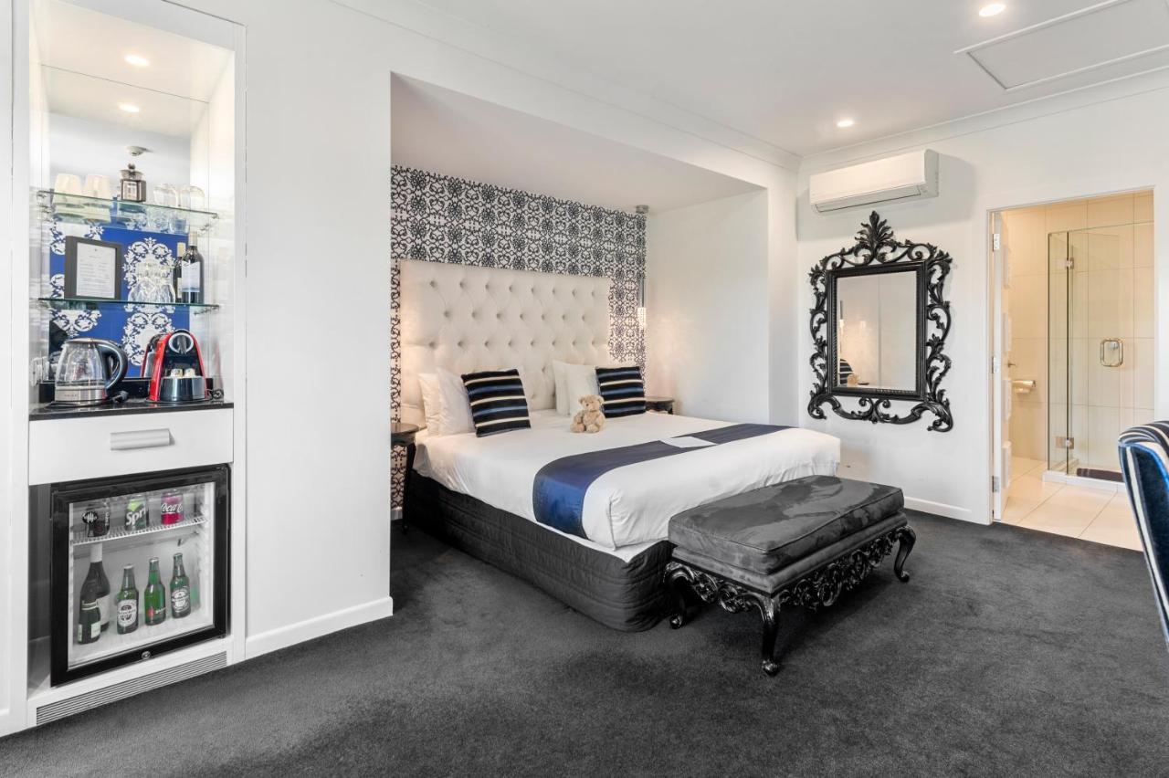 Black Swan Lakeside Boutique Hotel Rotorua Dış mekan fotoğraf