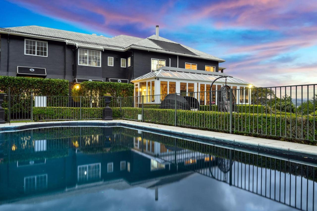 Black Swan Lakeside Boutique Hotel Rotorua Dış mekan fotoğraf