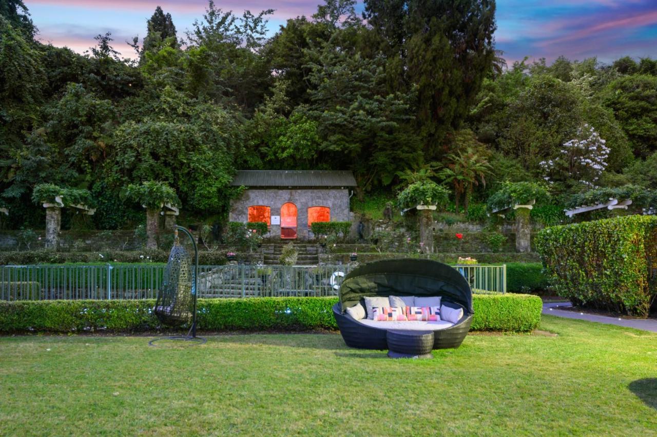 Black Swan Lakeside Boutique Hotel Rotorua Dış mekan fotoğraf