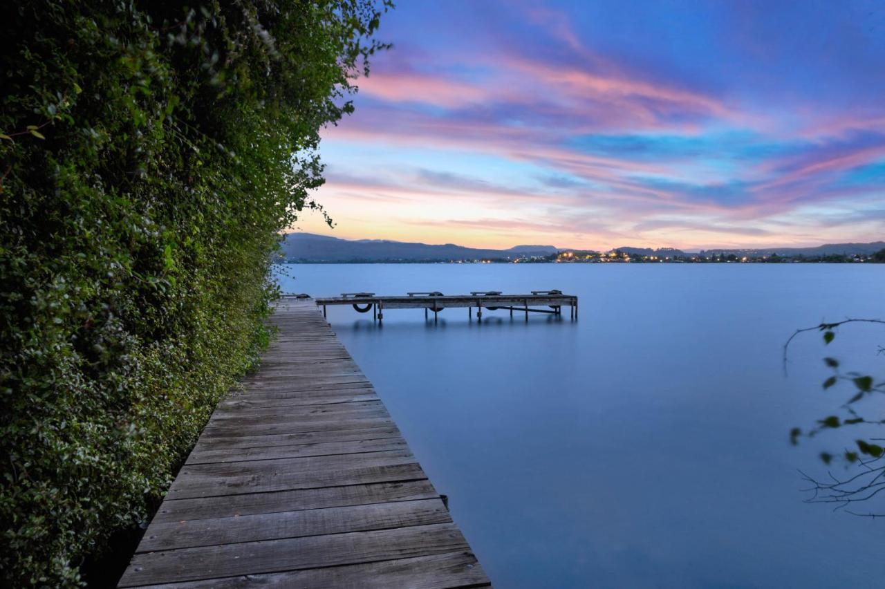 Black Swan Lakeside Boutique Hotel Rotorua Dış mekan fotoğraf