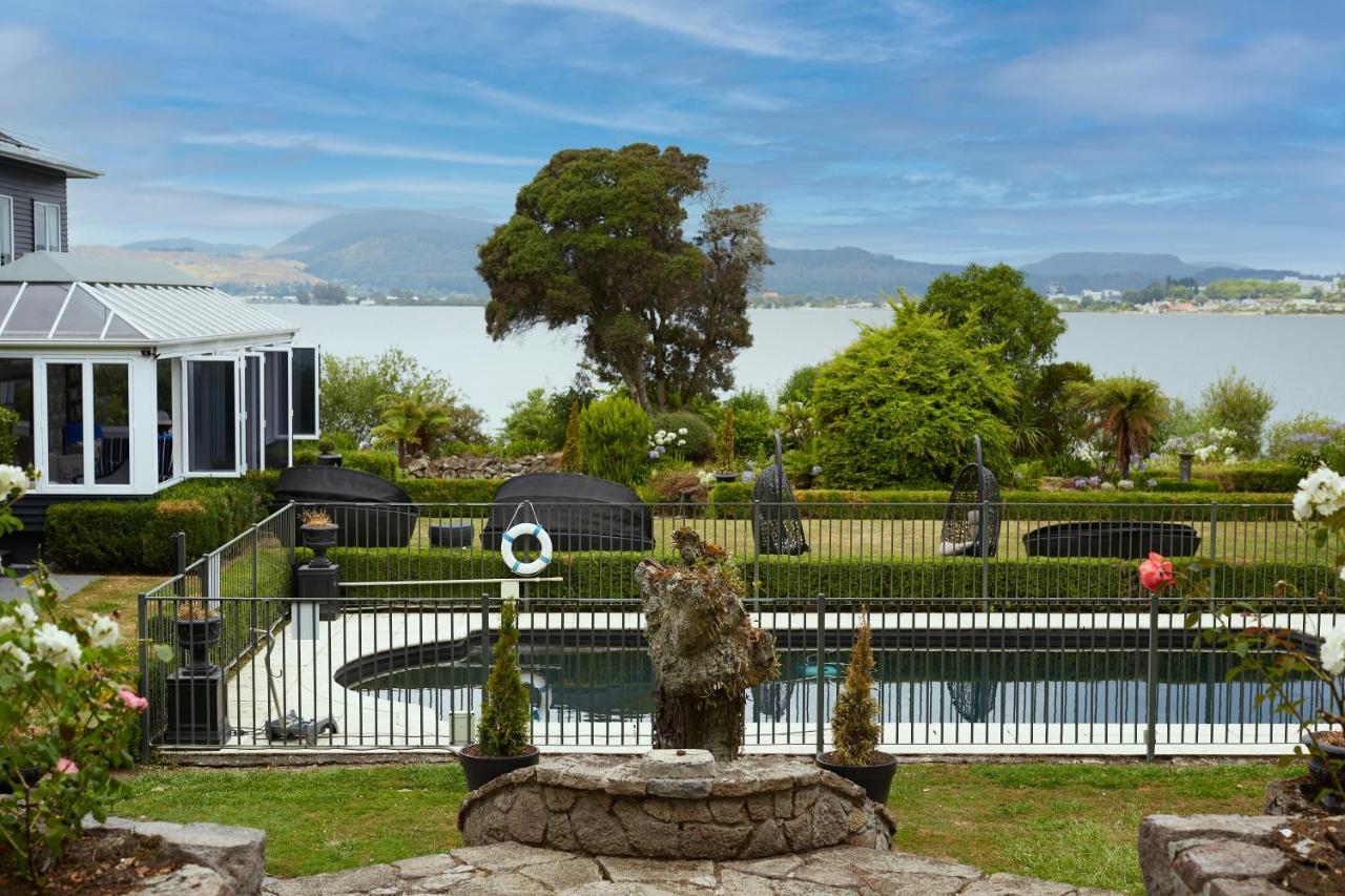 Black Swan Lakeside Boutique Hotel Rotorua Dış mekan fotoğraf