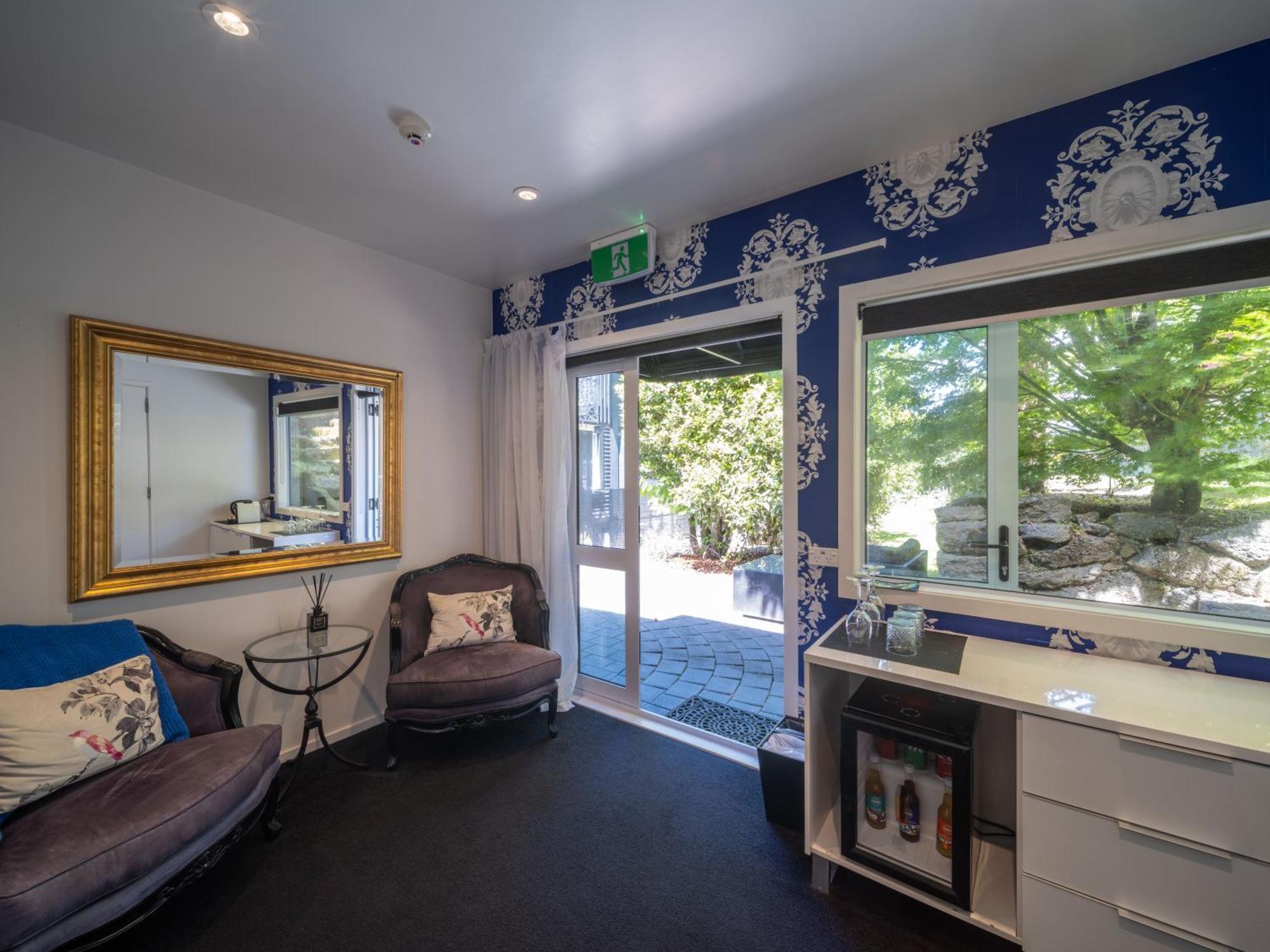 Black Swan Lakeside Boutique Hotel Rotorua Dış mekan fotoğraf