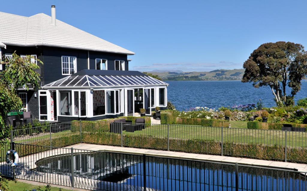 Black Swan Lakeside Boutique Hotel Rotorua Dış mekan fotoğraf